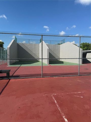 1461 NW 113th Ave, Pembroke Pines, FL 33026