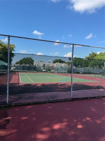 1461 NW 113th Ave, Pembroke Pines, FL 33026