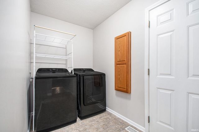 10360 Red Raspberry Lane, Granger, IN 46530