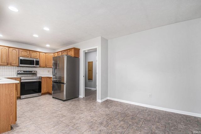 10360 Red Raspberry Lane, Granger, IN 46530