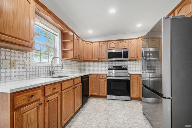 10360 Red Raspberry Lane, Granger, IN 46530