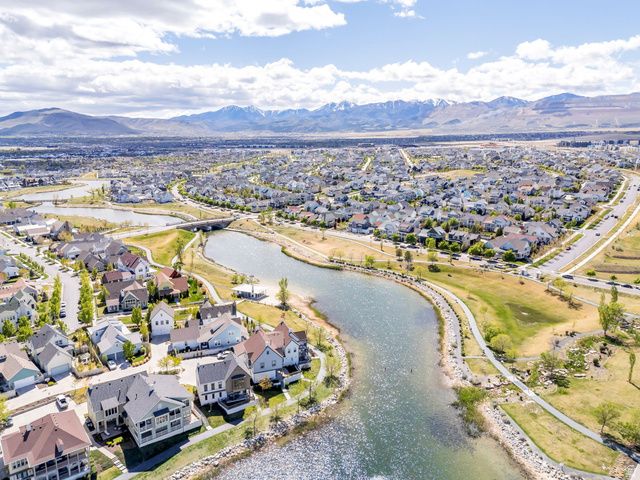 4489 W IRON MOUNTAIN DR, South Jordan, UT 84009