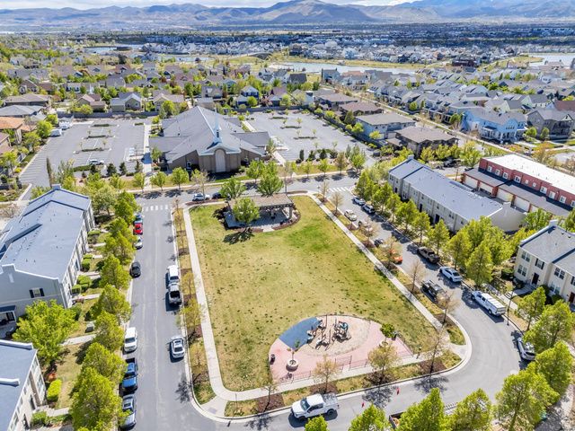 4489 W IRON MOUNTAIN DR, South Jordan, UT 84009