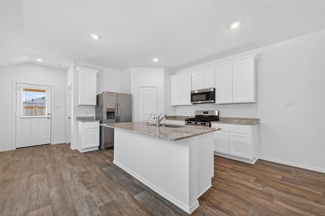 3030 Holland Lakes Drive, Fulshear, TX 77441
