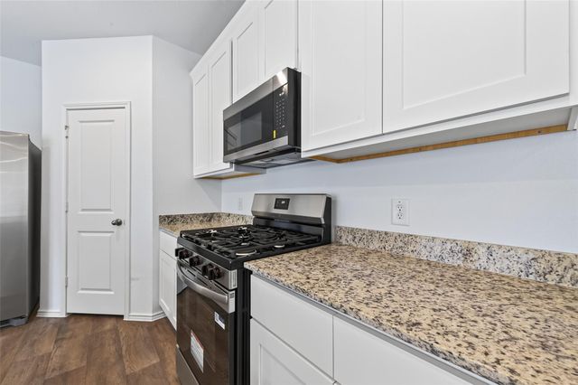 3030 Holland Lakes Drive, Fulshear, TX 77441