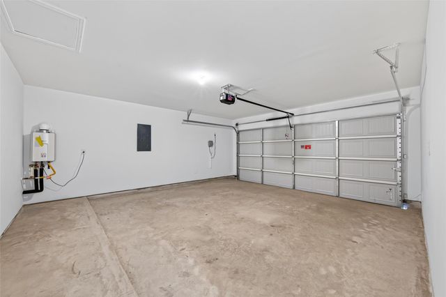 3030 Holland Lakes Drive, Fulshear, TX 77441