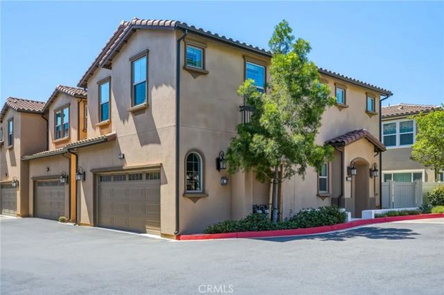 1752 Heywood A, Simi Valley, CA 93065