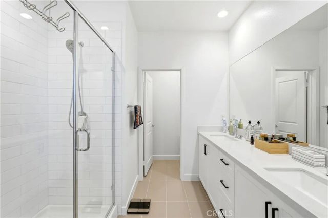 1752 Heywood A, Simi Valley, CA 93065