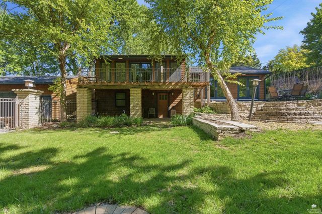 221 Westwood Road, Manhattan, KS 66502
