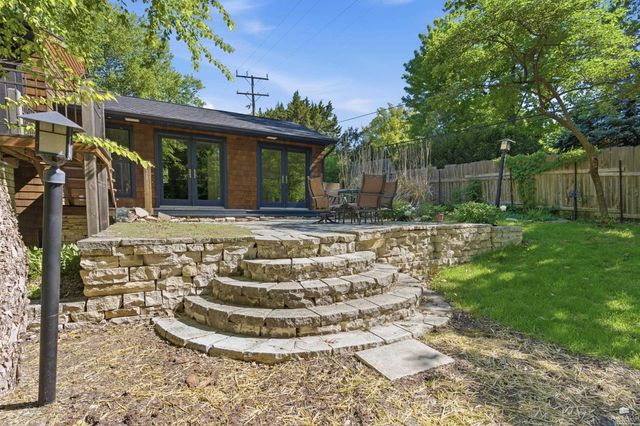 221 Westwood Road, Manhattan, KS 66502