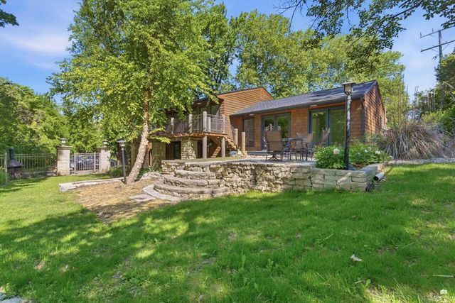 221 Westwood Road, Manhattan, KS 66502
