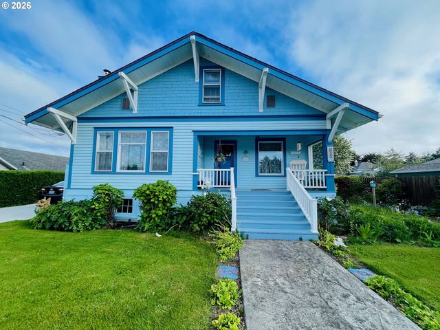 830 DIVISION St Se, Bandon, OR 97411