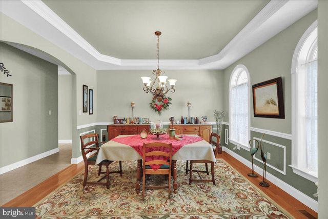 3 JAMES RD, Reinholds, PA 17569