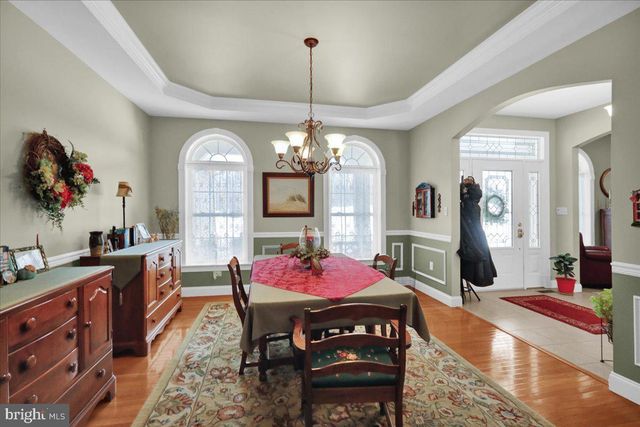 3 JAMES RD, Reinholds, PA 17569