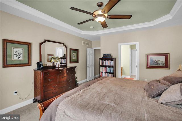 3 JAMES RD, Reinholds, PA 17569