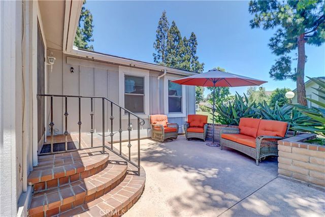 2509 View Lake 144, Santa Ana, CA 92705