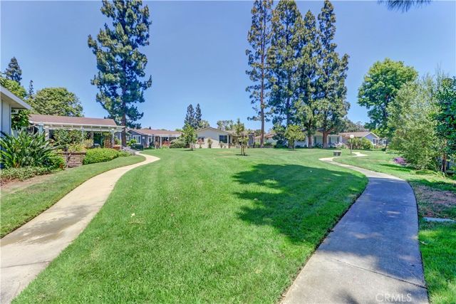 2509 View Lake 144, Santa Ana, CA 92705