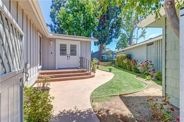 2509 View Lake 144, Santa Ana, CA 92705