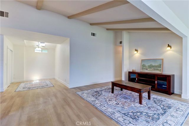 2509 View Lake 144, Santa Ana, CA 92705