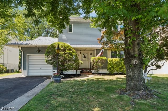 116 Pasadena Ave, Hasbrouck Heights Boro, NJ 07604