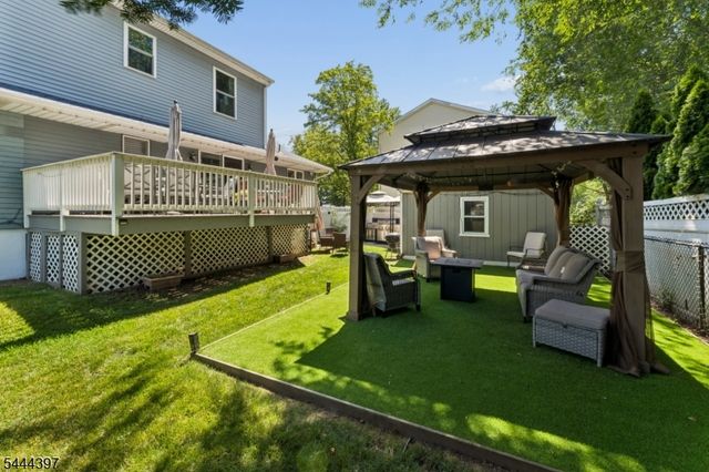 116 Pasadena Ave, Hasbrouck Heights Boro, NJ 07604