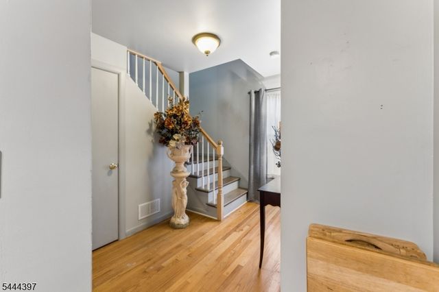 116 Pasadena Ave, Hasbrouck Heights Boro, NJ 07604