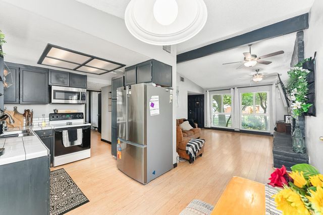 7640 Sycamore Dr, Citrus Heights, CA 95610