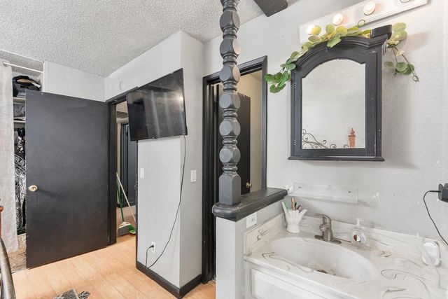 7640 Sycamore Dr, Citrus Heights, CA 95610