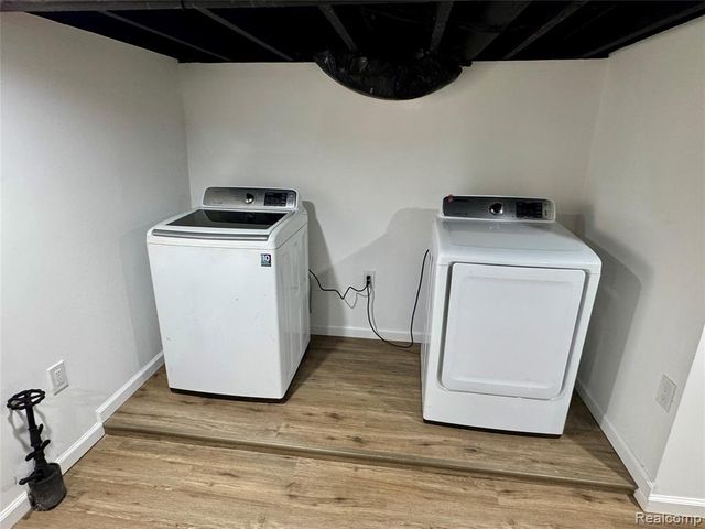 134 W Auburn Road, Rochester Hills, MI 48307