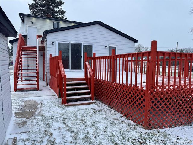 134 W Auburn Road, Rochester Hills, MI 48307