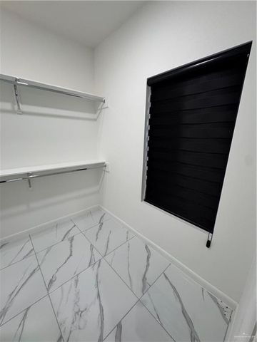 1305 Valle Vista Street 4, Alamo, TX 78589