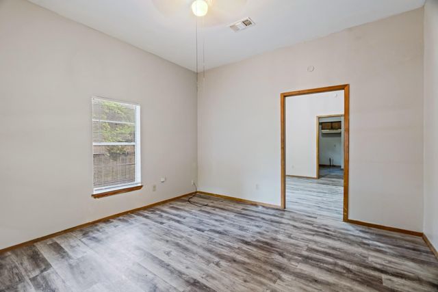 121 NE 8TH, Paris, TX 75460