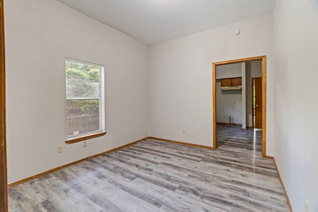 121 NE 8TH, Paris, TX 75460