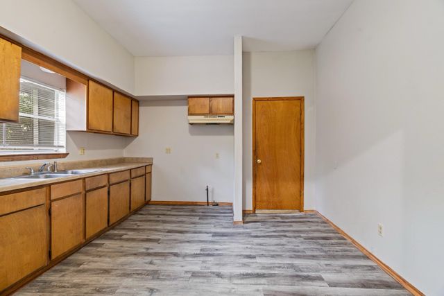 121 NE 8TH, Paris, TX 75460