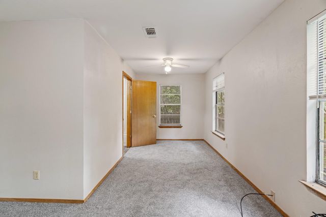 121 NE 8TH, Paris, TX 75460