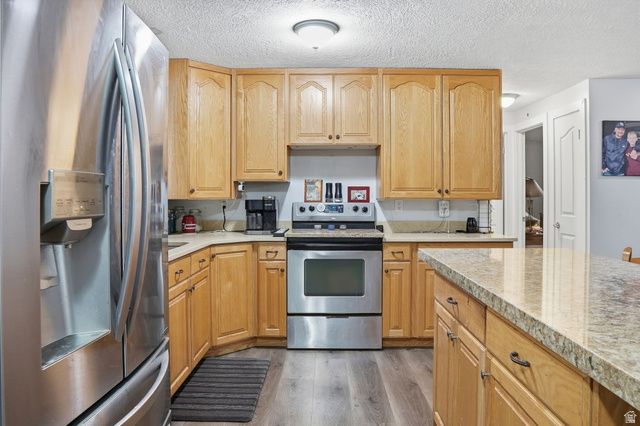 5758 S BENNION DR, Taylorsville, UT 84129