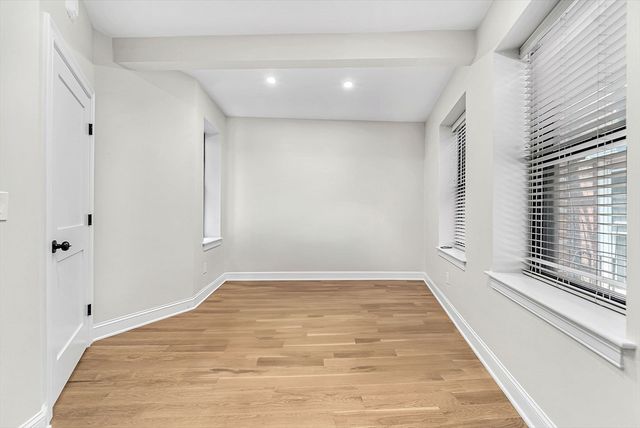 5 Garden Ct 3, Boston, MA 02113