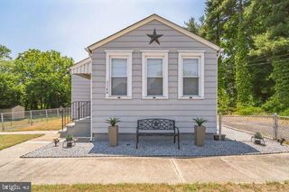 1144 BERKLEY RD, Gibbstown, NJ 08027
