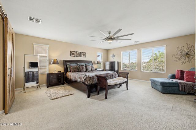 2812 E PEARL Street, Mesa, AZ 85213