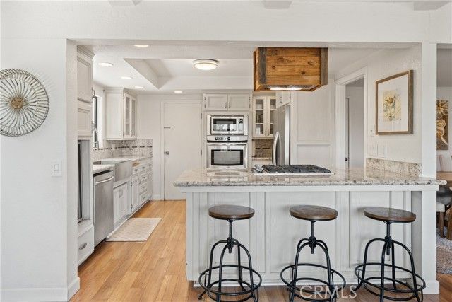 30276 Via Val Verde, Temecula, CA 92591