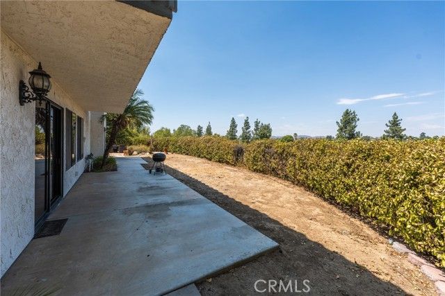 30276 Via Val Verde, Temecula, CA 92591