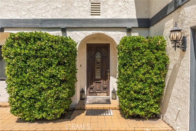 30276 Via Val Verde, Temecula, CA 92591