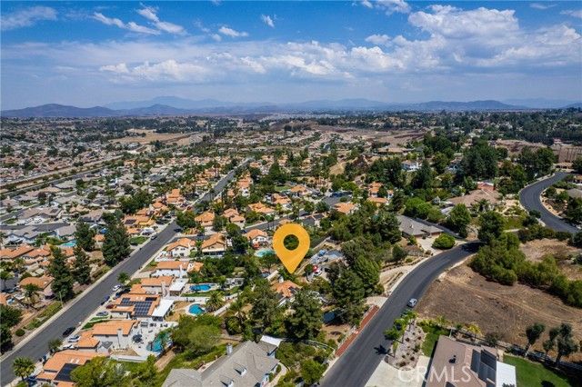 30276 Via Val Verde, Temecula, CA 92591