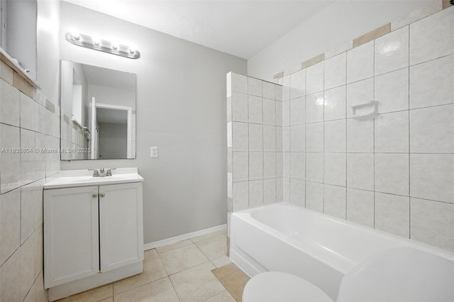 7187 NW 22nd St, Sunrise, FL 33313