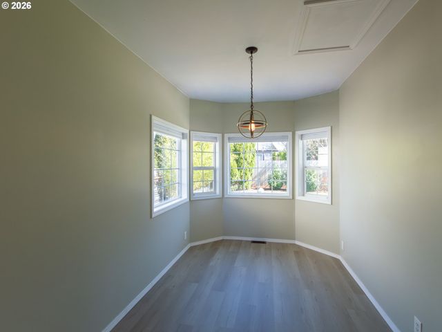 3985 SHENSTONE Dr, Eugene, OR 97404