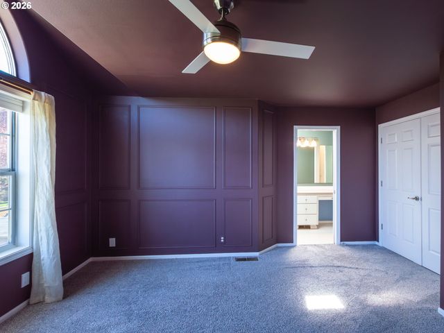 3985 SHENSTONE Dr, Eugene, OR 97404