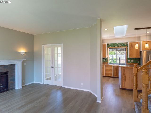 3985 SHENSTONE Dr, Eugene, OR 97404