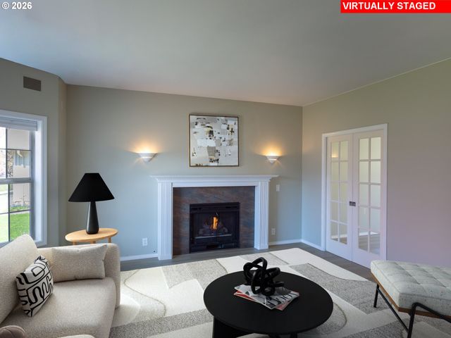 3985 SHENSTONE Dr, Eugene, OR 97404