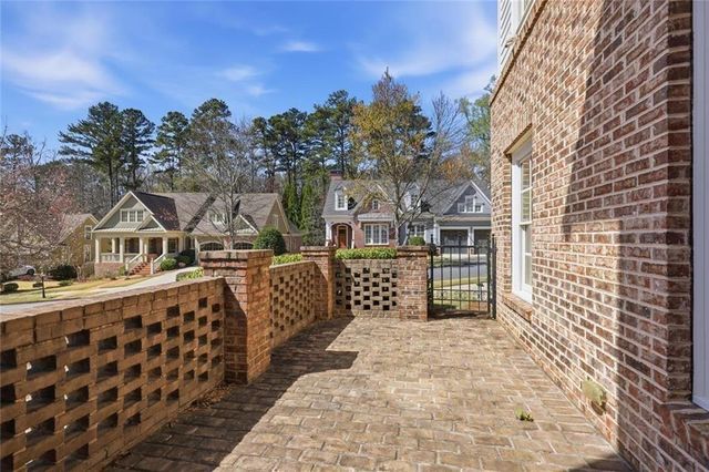 807 Village Greene NW, Marietta, GA 30064