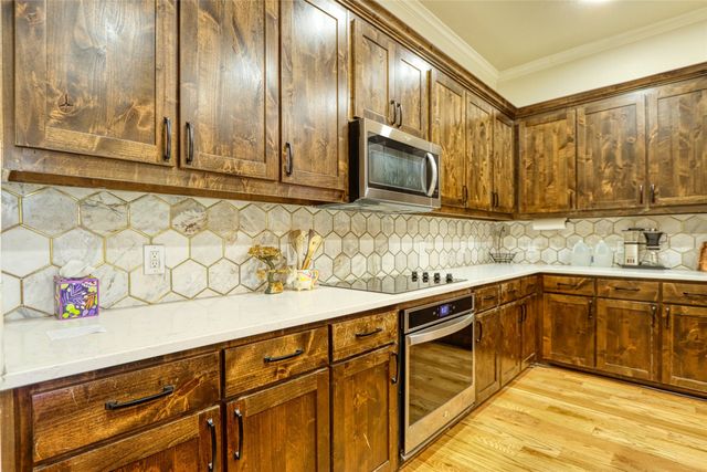 225 E 5th Street, Ferris, TX 75125